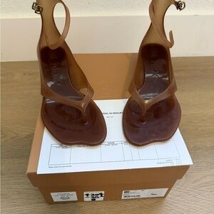 Chloe Jelly Brown Women's Sandals